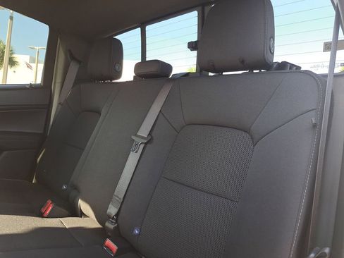 Used 2025 GMC Canyon Elevation image 8