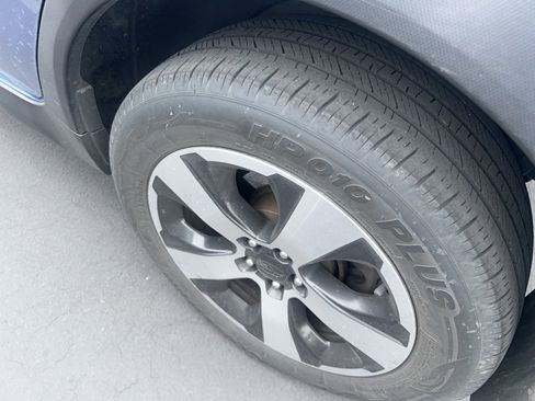 Used 2014 Subaru Crosstrek Touring image 7