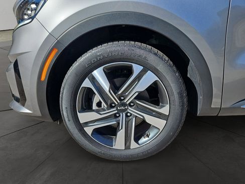 Used 2024 Kia Sorento SX Prestige image 14