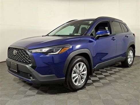 Used 2022 Toyota Corolla Cross LE image 6