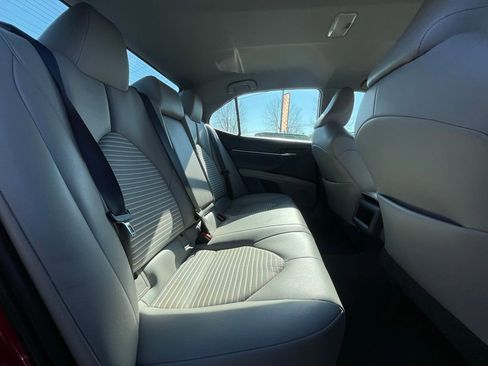 Used 2021 Toyota Camry SE FWD image 20