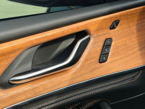 Used 2024 Jeep Grand Cherokee L Summit image 25