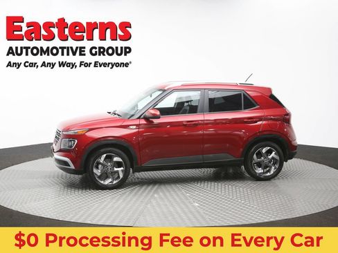 Used 2024 Hyundai Venue Limited FWD image 58