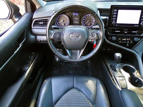 Used 2022 Toyota Camry SE FWD image 28