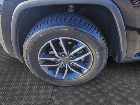 Used 2020 Jeep Grand Cherokee Limited w/ Trailer Tow Group IV image 23