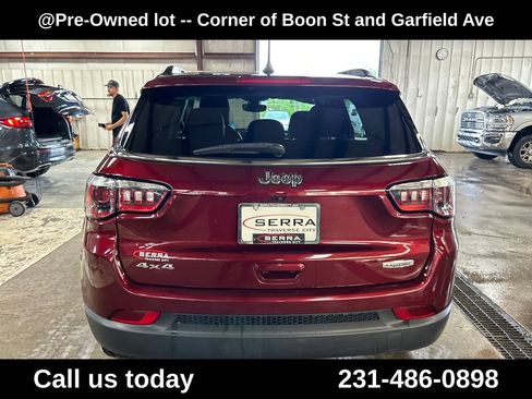Used 2021 Jeep Compass Latitude w/ Convenience Group AWD/4WD image 4