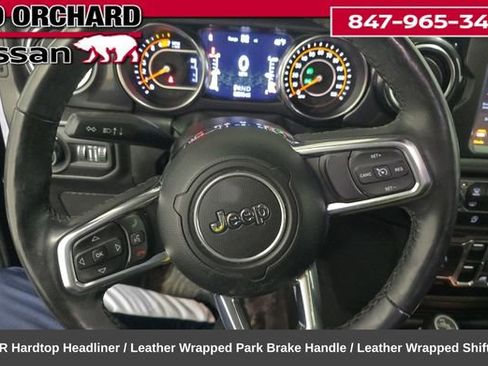 Used 2022 Jeep Wrangler Unlimited Sahara image 10