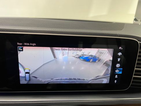 Used 2022 Mercedes-Benz GLS 450 4MATIC image 33