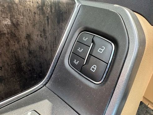 Used 2024 Ford F350 Lariat w/ Lariat Ultimate Package AWD/4WD image 29