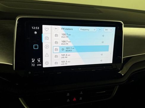 Used 2026 Volkswagen Atlas Cross Sport SE FWD image 16
