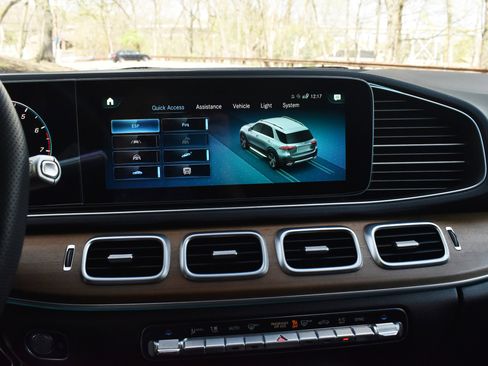 Used 2022 Mercedes-Benz GLE 350 w/ AMG Line Exterior image 36