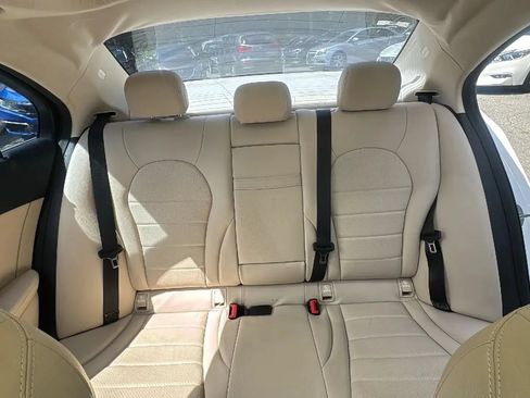 Used 2017 Mercedes-Benz C 300 4MATIC Sedan image 12