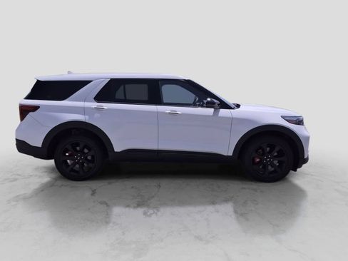 Used 2022 Ford Explorer ST w/ Equipment Group 401A AWD/4WD image 9