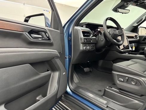 New 2026 GMC Yukon Denali w/ Denali Reserve Package AWD/4WD image 20