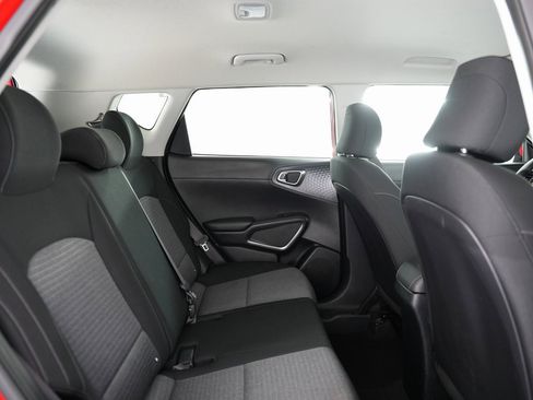 Used 2021 Kia Soul S image 38