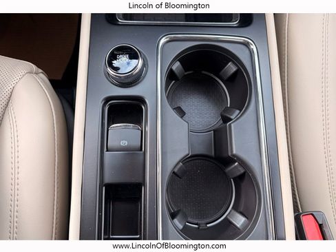 New 2026 Lincoln Corsair Premiere image 54