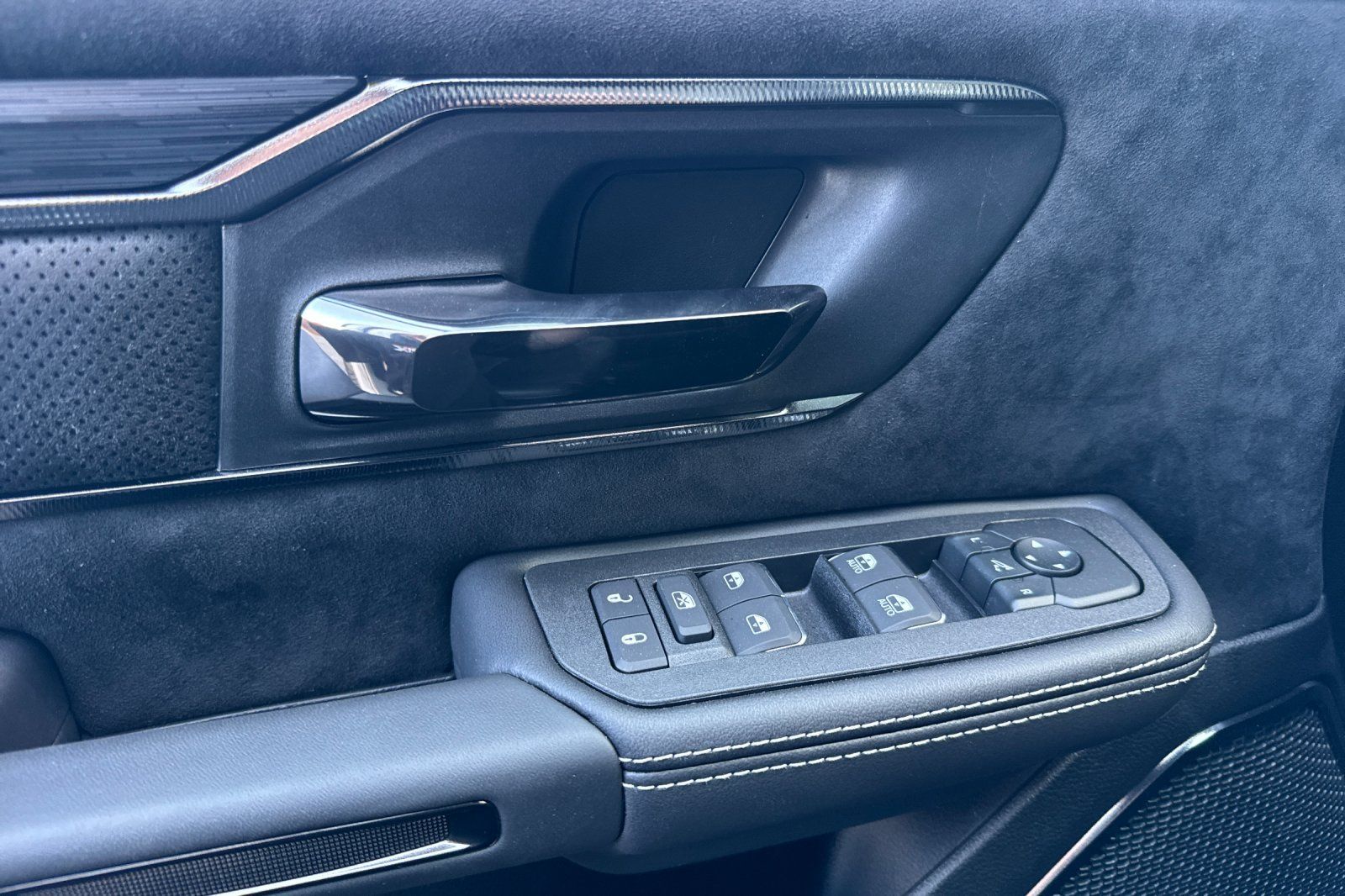 New 2026 RAM 1500 RHO AWD/4WD image 10