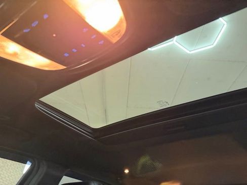 Used 2021 Jeep Grand Cherokee Limited image 35