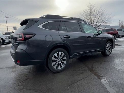 Used 2023 Subaru Outback Touring XT image 8