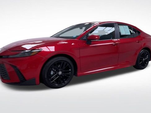 Certified 2025 Toyota Camry SE image 21