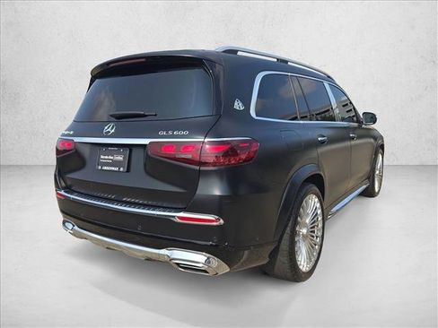 Used 2025 Mercedes-Benz Maybach GLS 600 4MATIC image 5