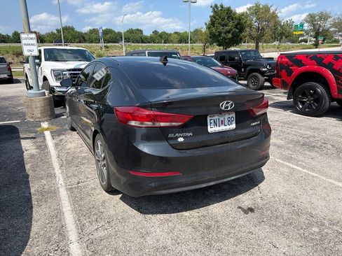 Used 2017 Hyundai Elantra Limited w/ Cargo Package FWD image 5