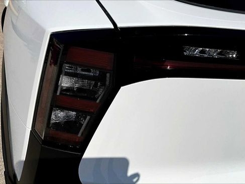 New 2026 Nissan Kicks SV image 12