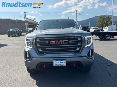 Used 2021 GMC Sierra 1500 AT4 w/ AT4 Carbonpro Edition AWD/4WD image 2