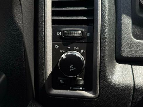 Used 2016 RAM 1500 Express w/ Popular Equipment Group image 29