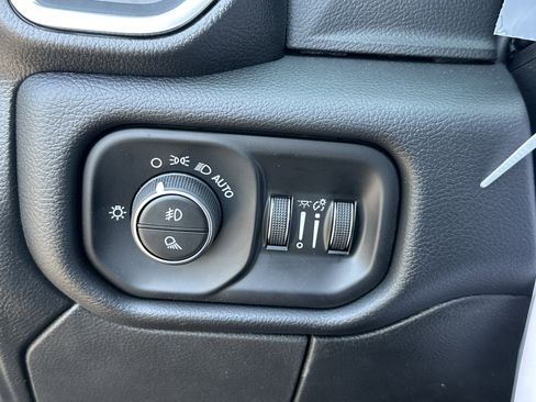 New 2026 RAM 5500 Laramie AWD/4WD image 10