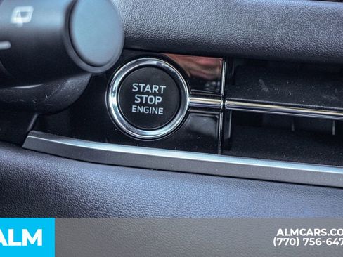 Used 2025 Mitsubishi Outlander SE image 33