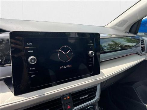 New 2025 Volkswagen Taos SEL image 12