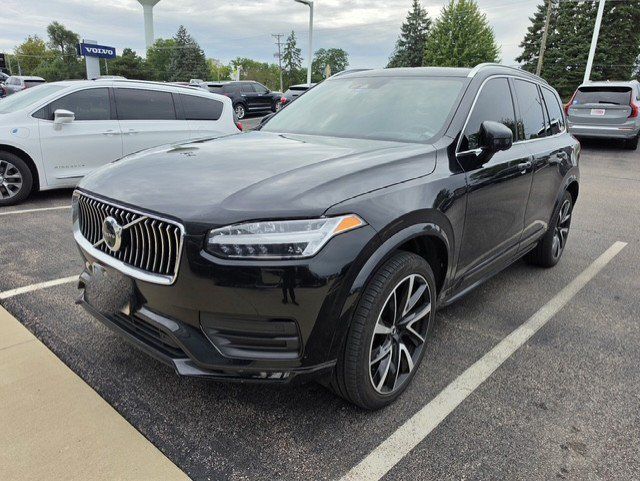Used 2022 Volvo XC90 T6 Momentum AWD/4WD image 11