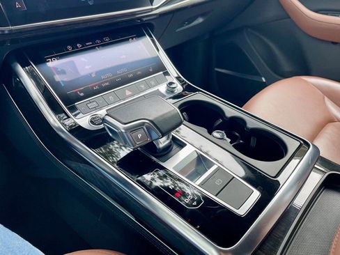 Used 2024 Audi Q7 2.0T Premium Plus image 16