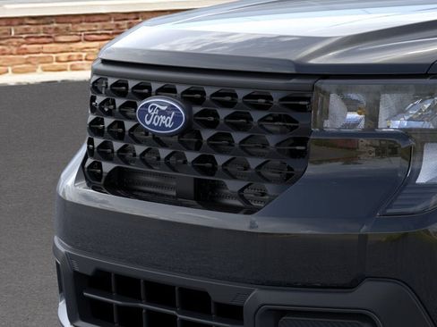 New 2025 Ford Maverick XLT w/ Equipment Group 301A AWD/4WD image 18