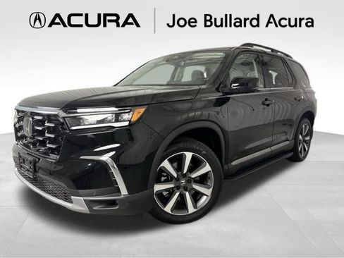 Used 2025 Honda Pilot Elite image 1