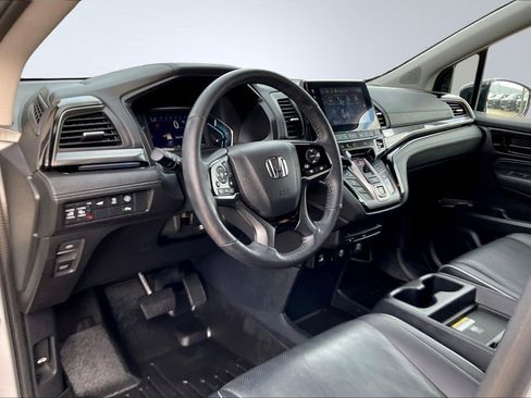 Used 2023 Honda Odyssey Elite image 14