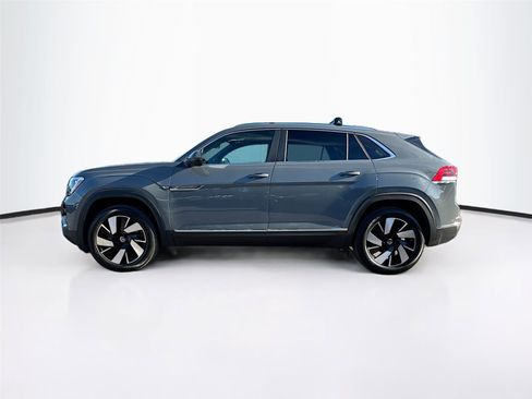 Used 2024 Volkswagen Atlas Cross Sport SEL image 4