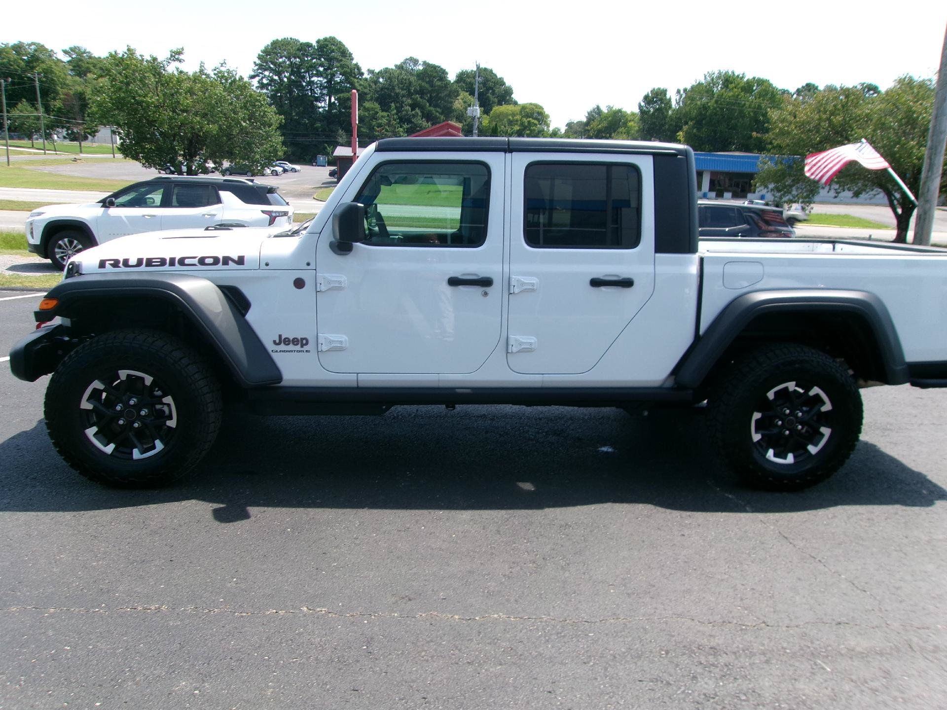 Used 2026 Jeep Gladiator Rubicon AWD/4WD image 6