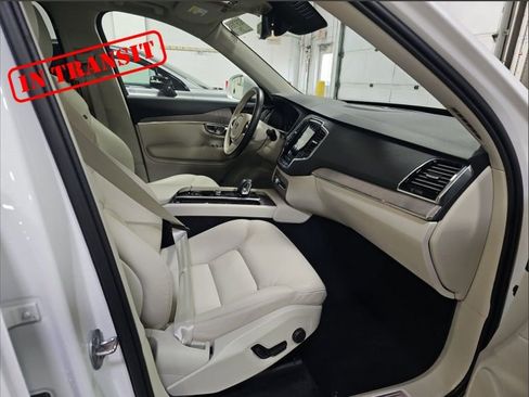 Used 2024 Volvo XC90 B6 Plus w/ Protection Package Premier image 22