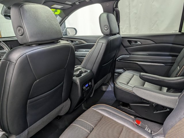 Used 2026 Chevrolet Traverse High Country w/ LPO, Floor Liner Package AWD/4WD image 15