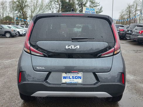 Used 2025 Kia Soul LX image 6