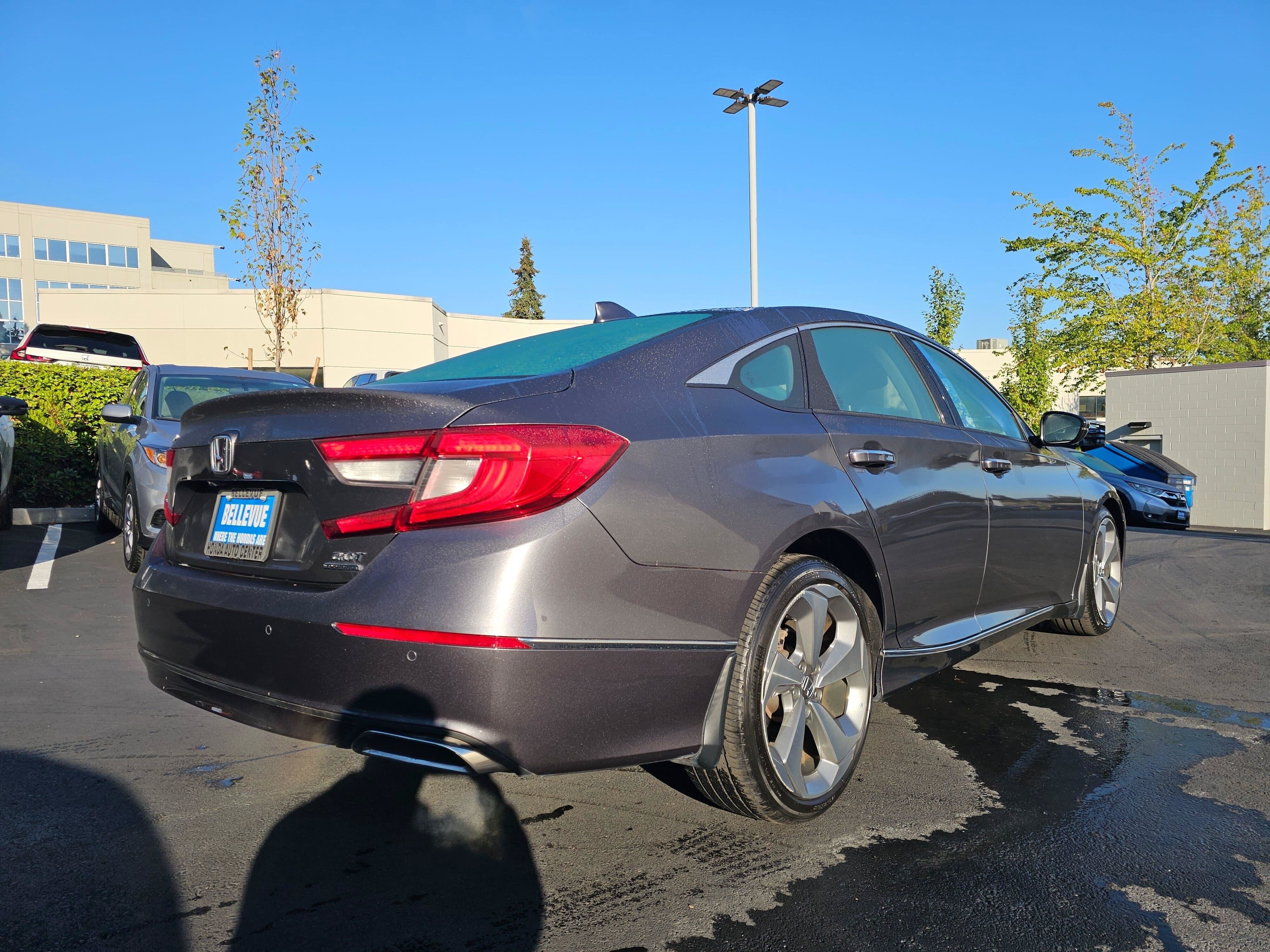 Used 2018 Honda Accord Touring image 7