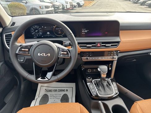 New 2026 Kia Seltos EX image 2