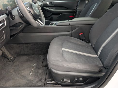 Used 2025 Hyundai Sonata SEL FWD image 14