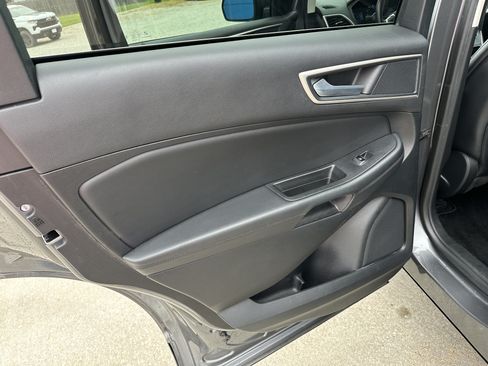 Used 2024 Ford Edge SEL AWD/4WD image 18