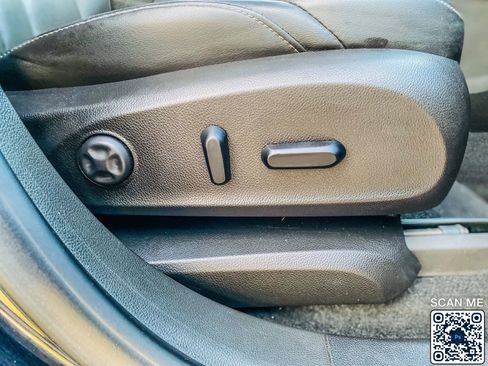 Used 2020 Buick Envision Essence image 32