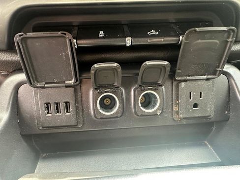 Used 2015 Chevrolet Silverado 1500 LTZ RWD image 20