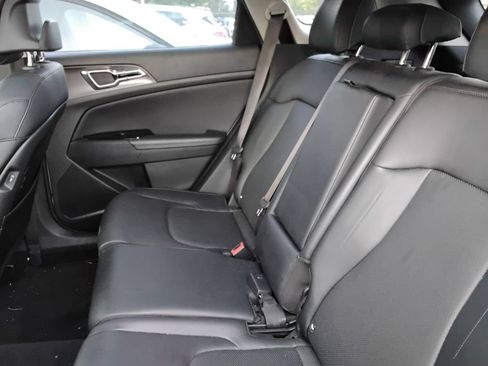 Used 2023 Kia Sportage SX AWD/4WD image 10