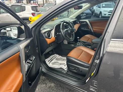Used 2016 Toyota RAV4 Limited image 20